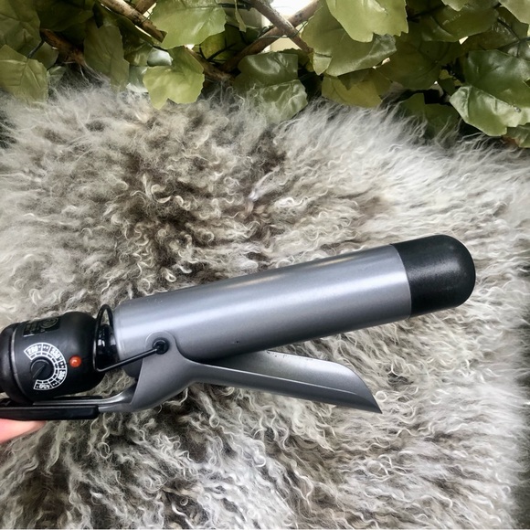 Ceramic Tourmaline 1½" Curling Iron - Picture 4 of 11